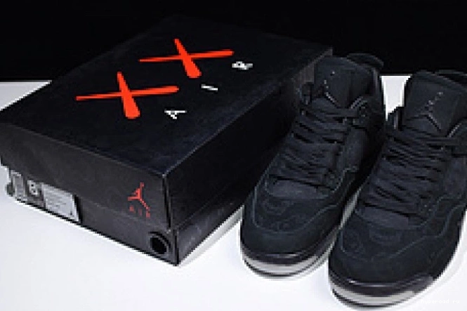 kaws 4 black Nike Jordan 930155 001 Air retro 0807